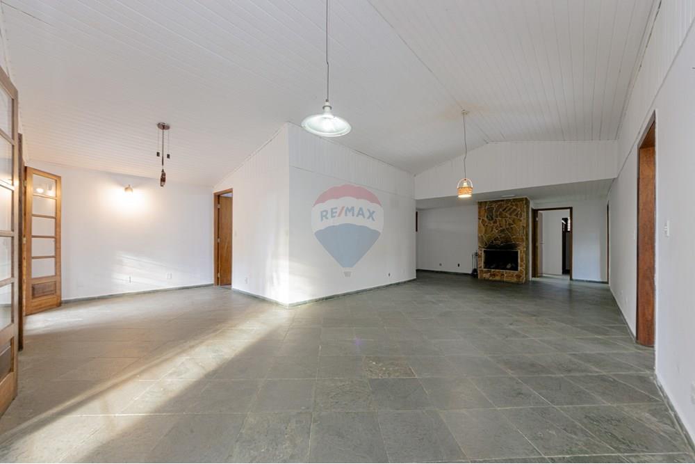 Chácara à venda com 5 quartos, 300m² - Foto 5
