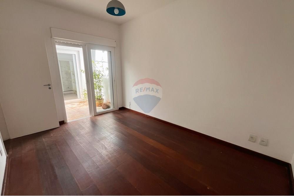 Casa para alugar com 3 quartos, 225m² - Foto 10