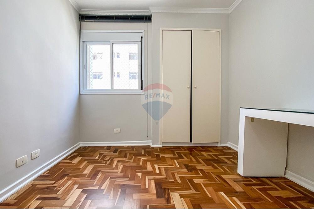 Apartamento à venda com 3 quartos, 105m² - Foto 18