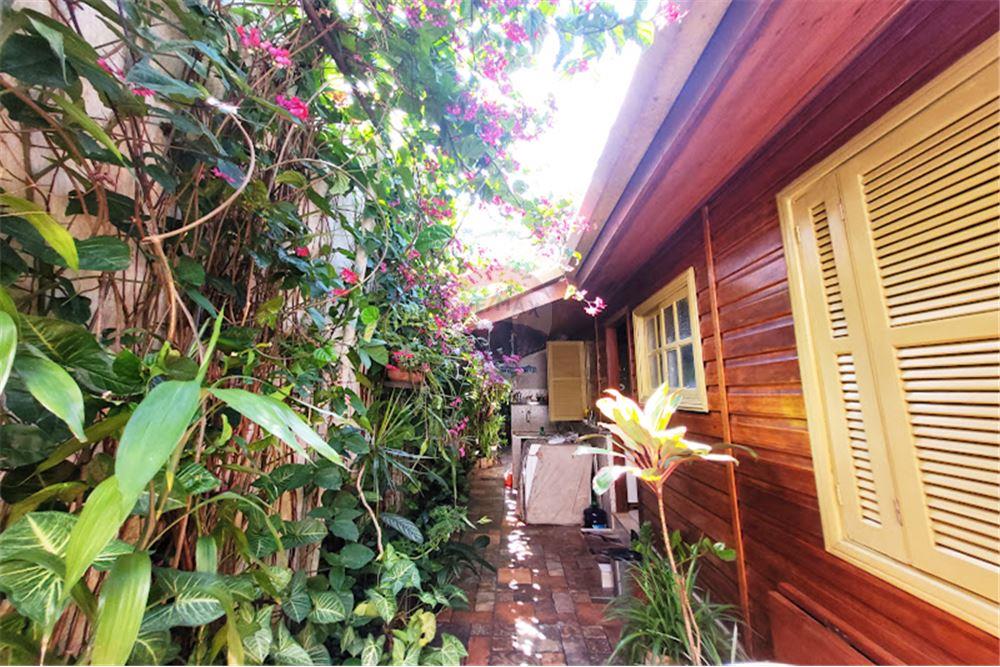 Casa à venda com 4 quartos, 165m² - Foto 13