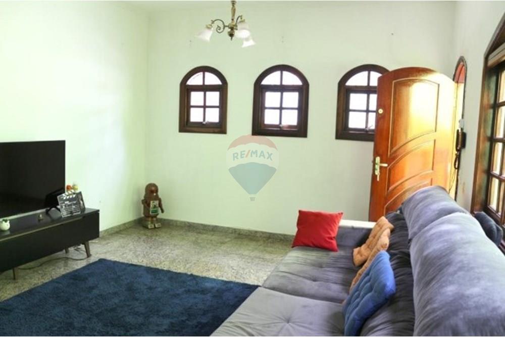 Casa para alugar com 2 quartos, 250m² - Foto 3