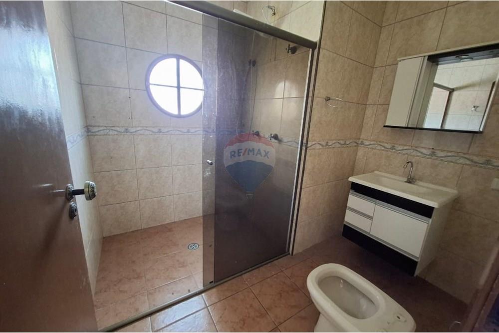 Casa para alugar com 4 quartos, 290m² - Foto 12