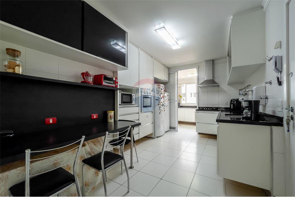 Apartamento à venda com 3 quartos, 136m² - Foto 21