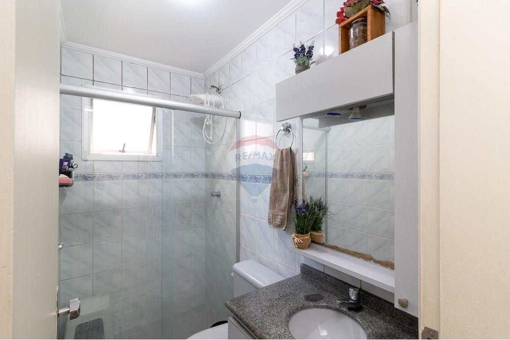 Apartamento à venda com 2 quartos, 56m² - Foto 11