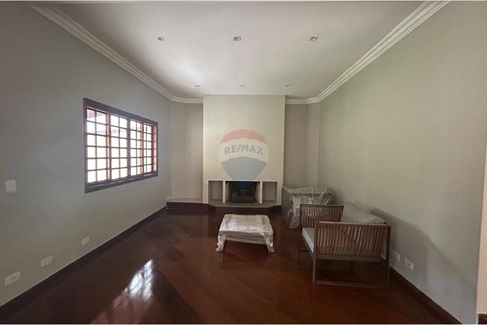 Casa para alugar com 4 quartos, 570m² - Foto 5