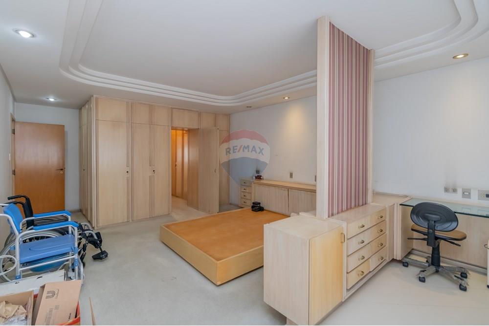 Apartamento à venda com 4 quartos, 238m² - Foto 12