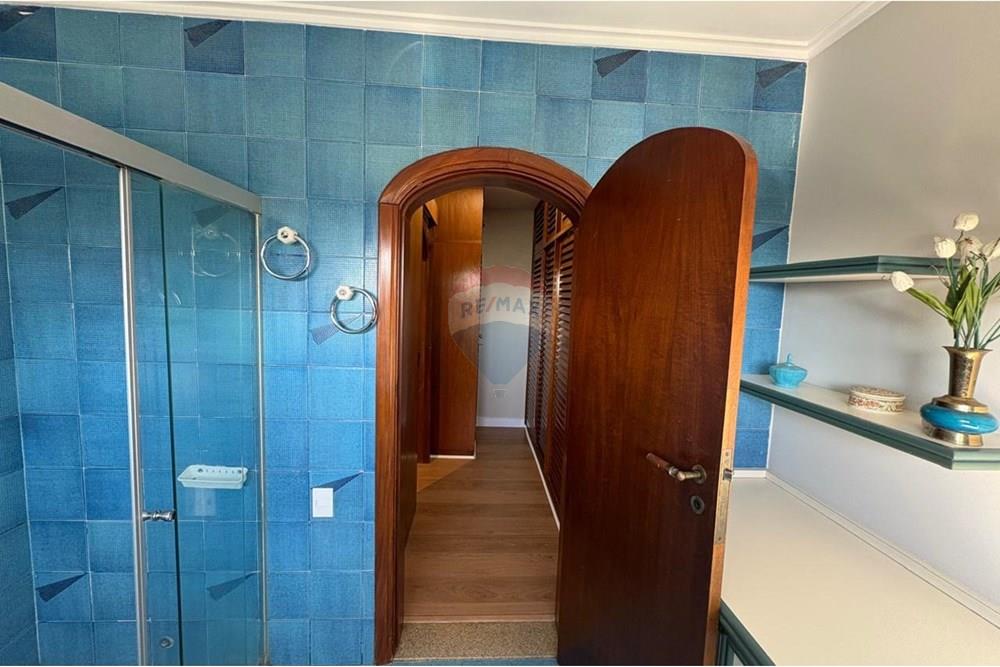 Casa para alugar com 5 quartos, 506m² - Foto 14