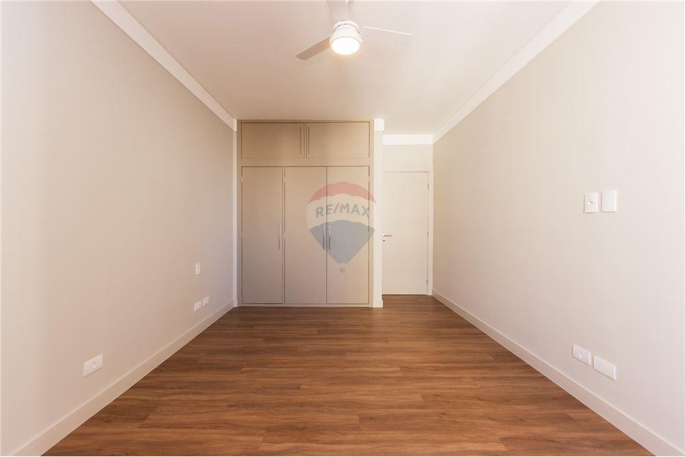 Apartamento à venda com 3 quartos, 212m² - Foto 14