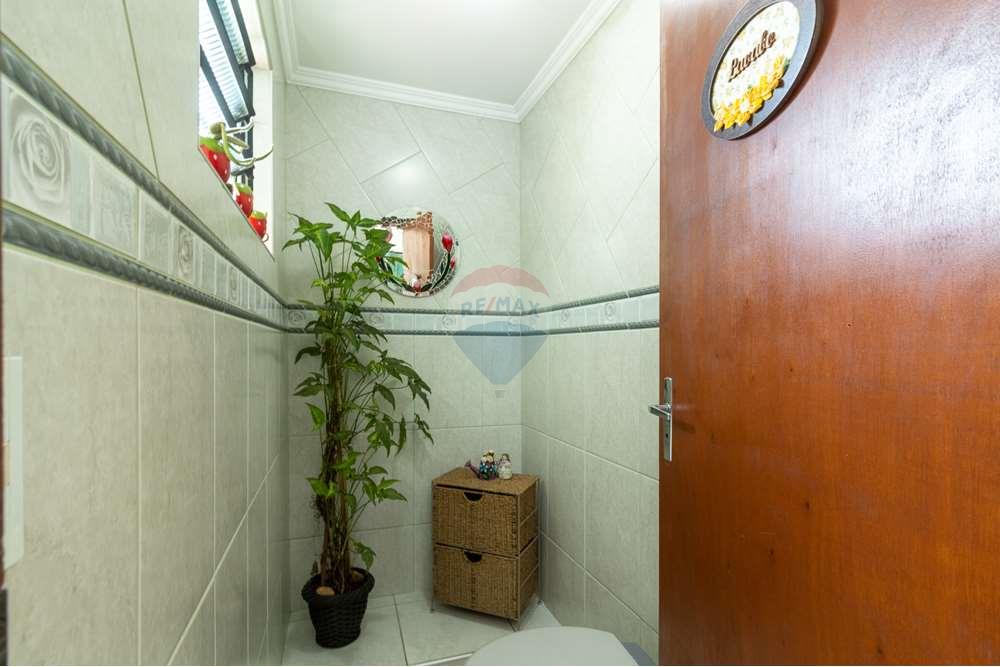 Casa à venda com 3 quartos, 219m² - Foto 9