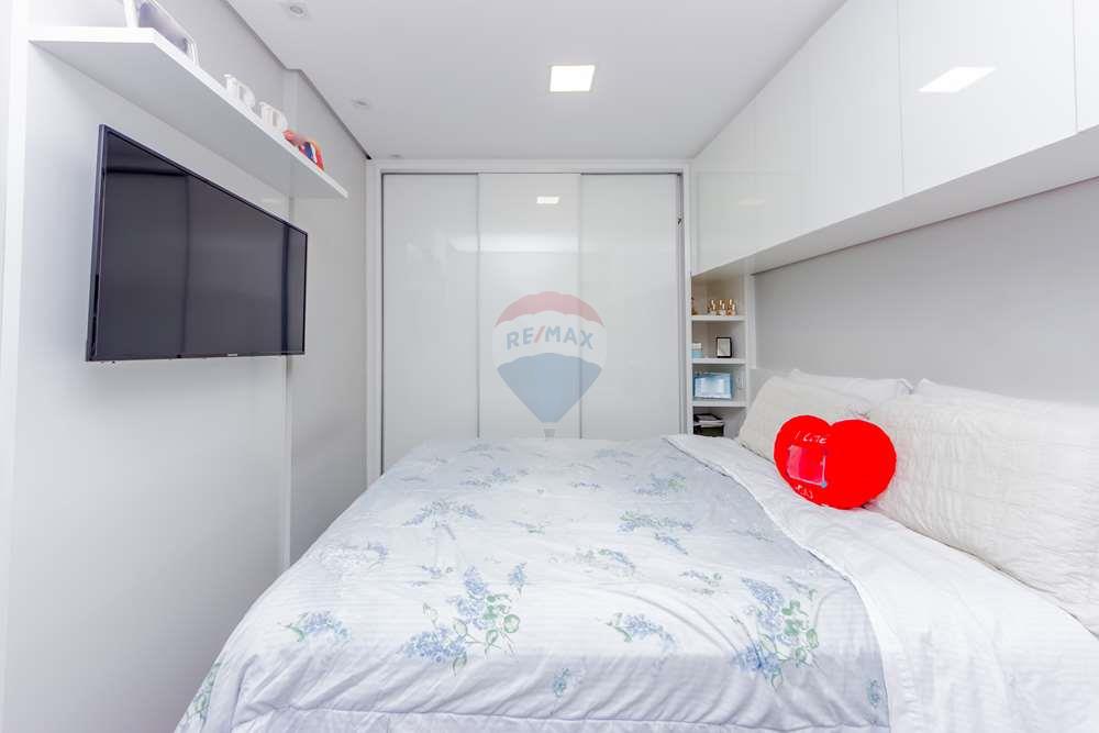 Apartamento à venda com 2 quartos, 71m² - Foto 2