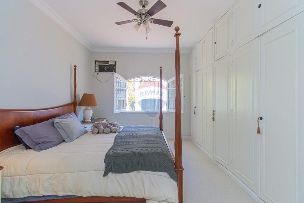 Casa à venda com 4 quartos, 350m² - Foto 16