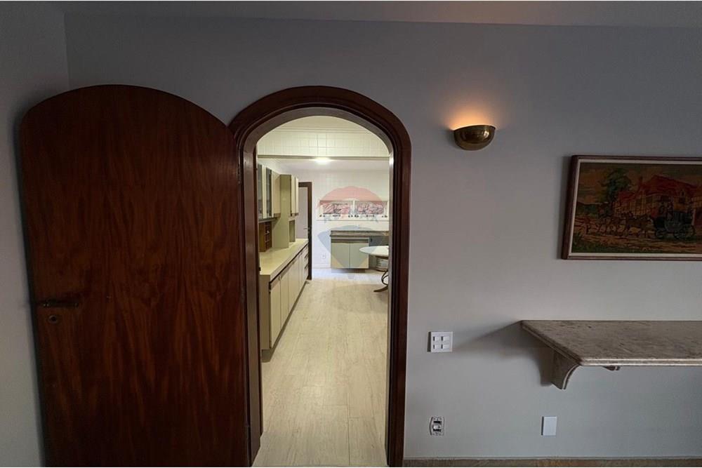 Casa para alugar com 5 quartos, 506m² - Foto 33
