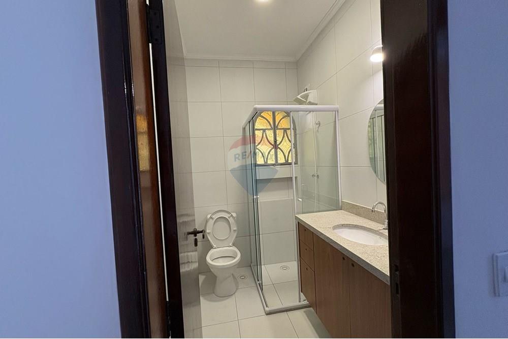 Casa para alugar com 4 quartos, 400m² - Foto 59