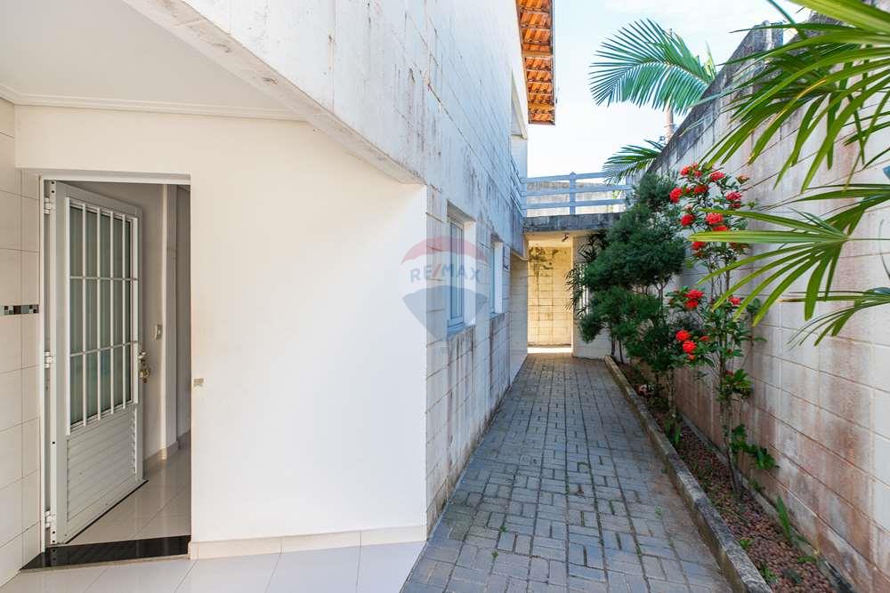 Casa à venda com 4 quartos, 900m² - Foto 16