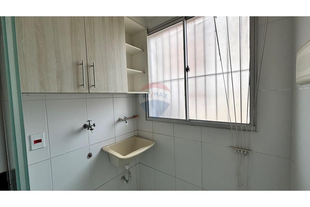 Apartamento para alugar com 2 quartos, 42m² - Foto 4