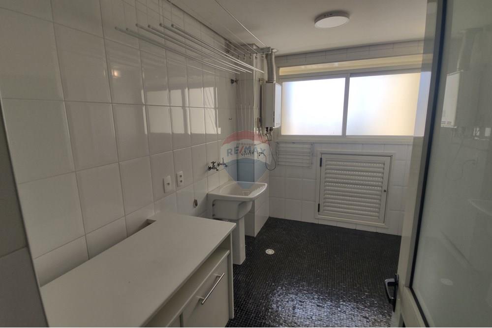 Apartamento para alugar com 3 quartos, 215m² - Foto 14