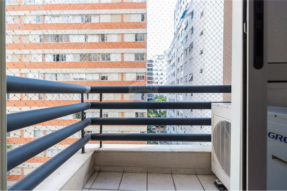 Apartamento à venda com 1 quarto, 45m² - Foto 9