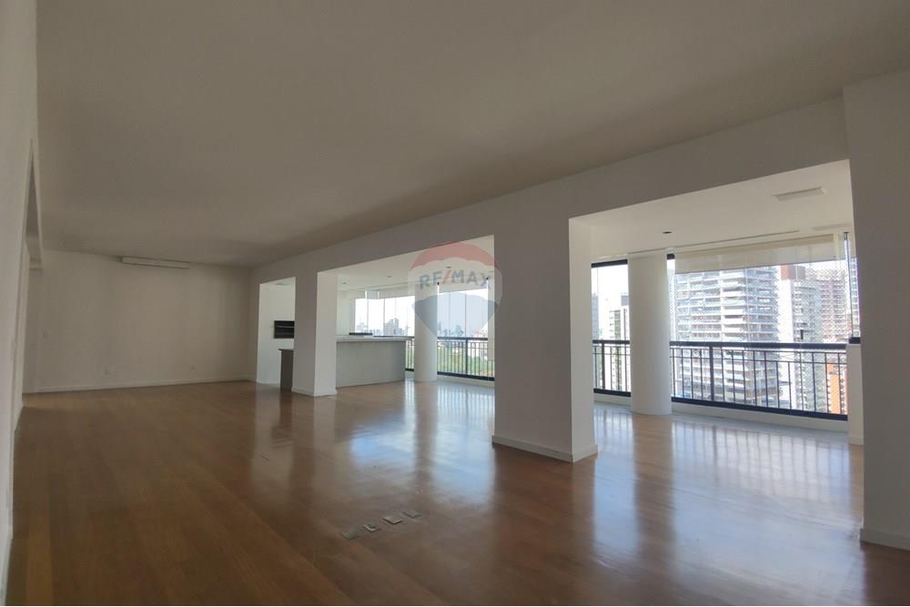 Apartamento para alugar com 3 quartos, 215m² - Foto 5