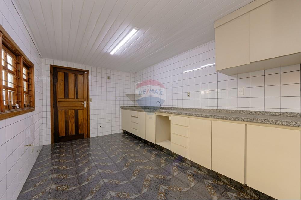 Chácara à venda com 5 quartos, 300m² - Foto 6