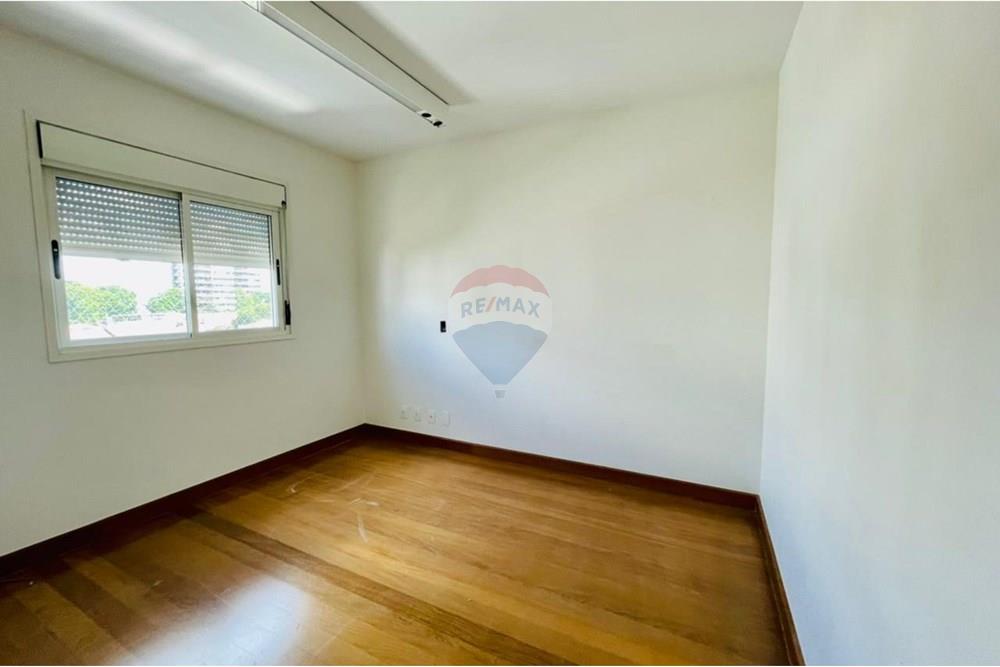 Apartamento para alugar com 3 quartos, 215m² - Foto 44