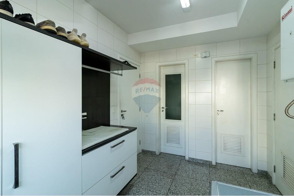 Apartamento à venda com 3 quartos, 226m² - Foto 40