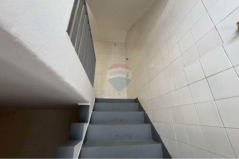 Casa para alugar com 4 quartos, 400m² - Foto 38