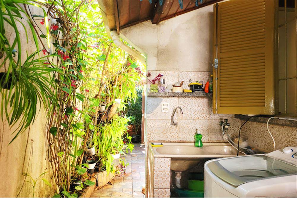 Casa à venda com 4 quartos, 165m² - Foto 14