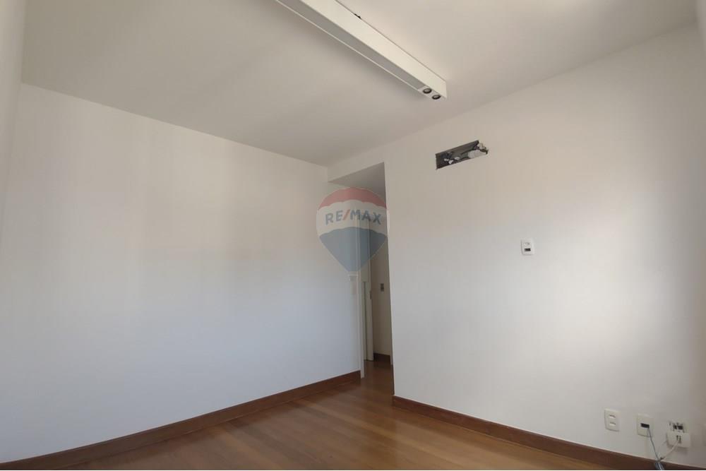 Apartamento para alugar com 3 quartos, 215m² - Foto 26