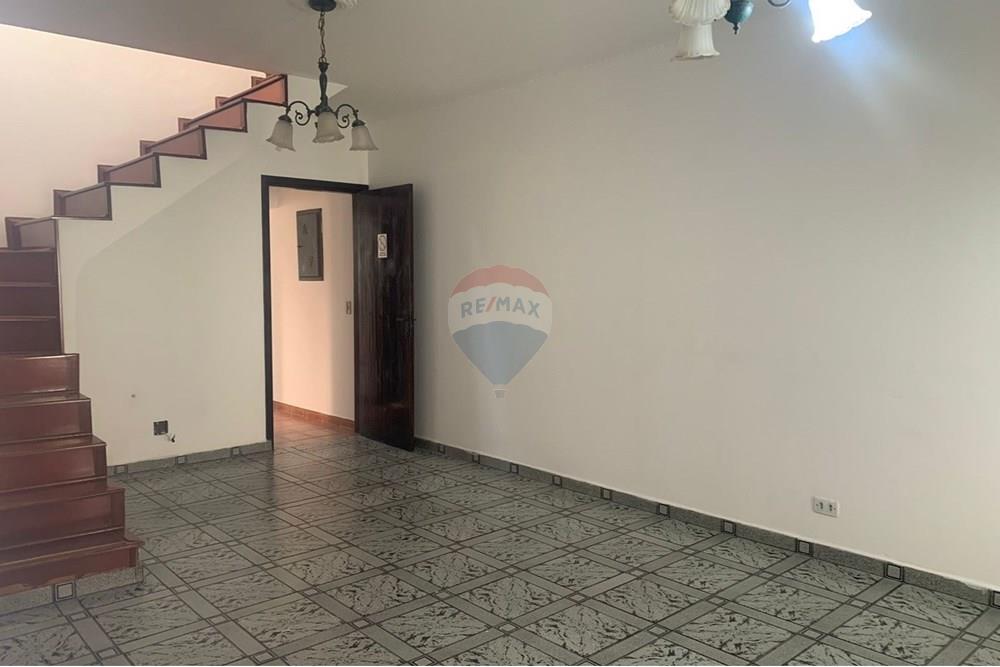 Casa para alugar com 3 quartos, 125m² - Foto 4