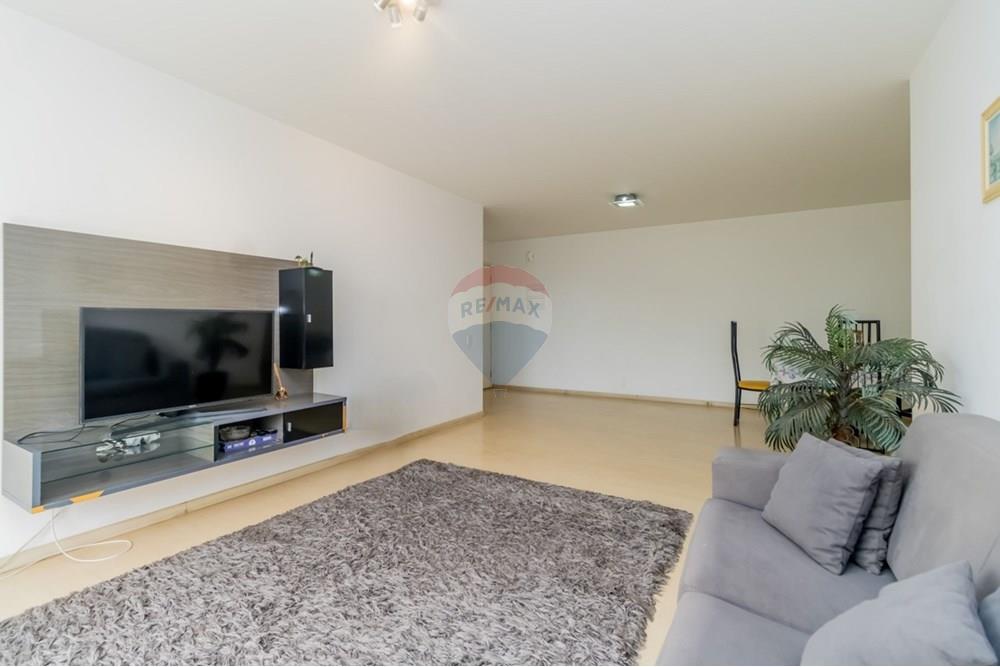 Apartamento à venda com 3 quartos, 107m² - Foto 2