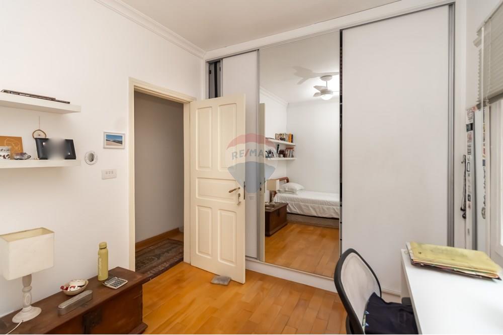 Casa à venda com 4 quartos, 260m² - Foto 17