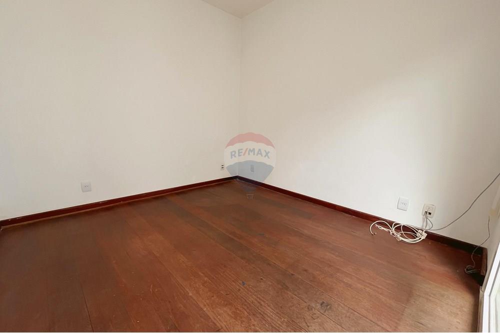 Casa para alugar com 3 quartos, 225m² - Foto 16