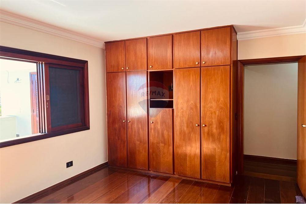 Sobrado para alugar com 4 quartos, 560m² - Foto 9