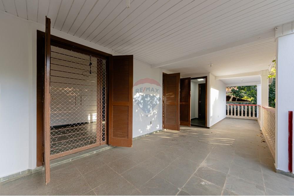 Chácara à venda com 5 quartos, 300m² - Foto 25