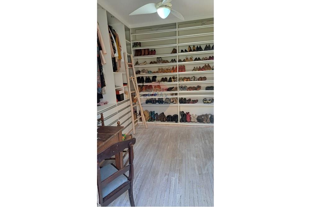 Casa à venda com 4 quartos, 248m² - Foto 18