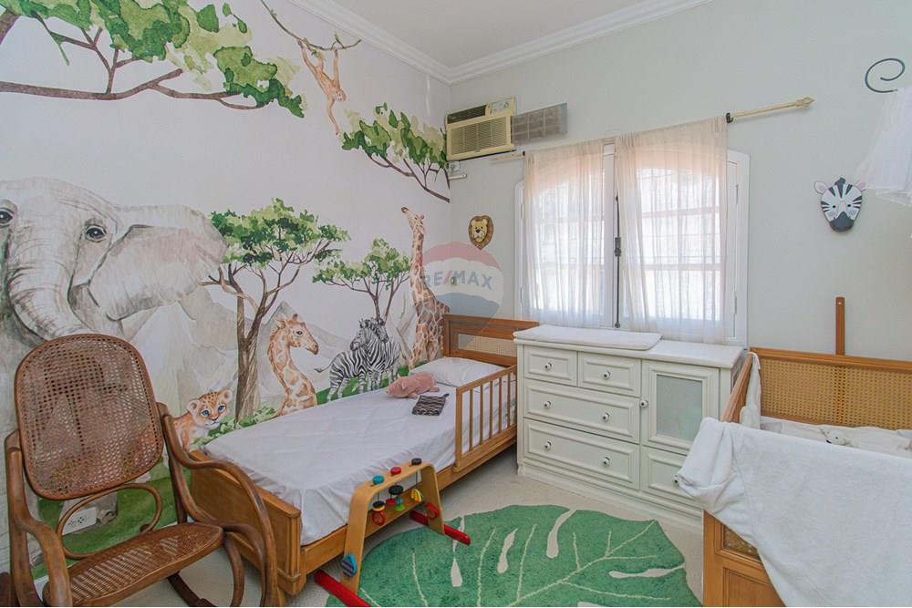 Casa à venda com 4 quartos, 350m² - Foto 26