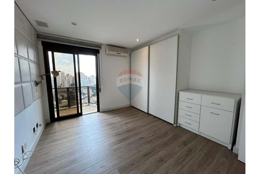 Apartamento para alugar com 4 quartos, 286m² - Foto 24