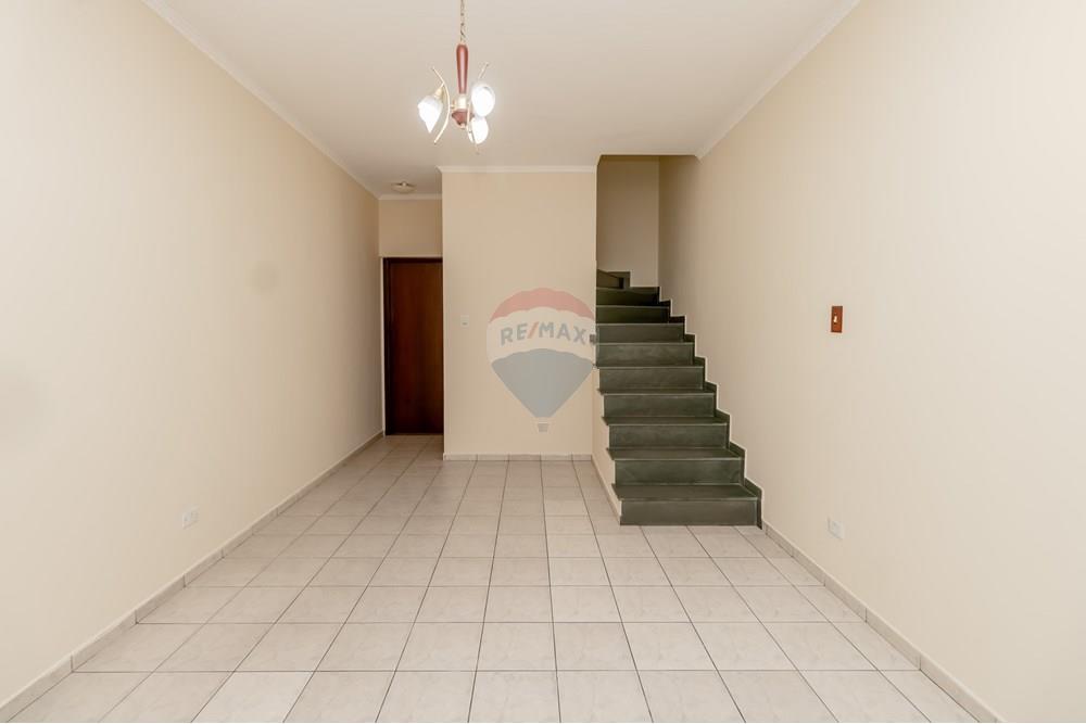 Casa à venda com 2 quartos, 102m² - Foto 3