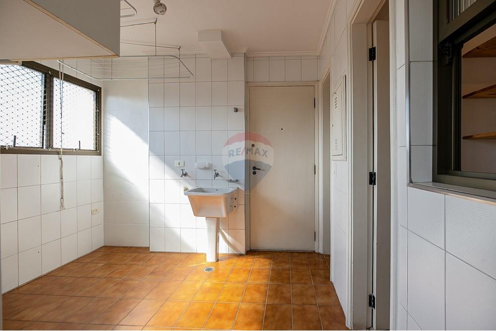 Apartamento à venda com 3 quartos, 116m² - Foto 33