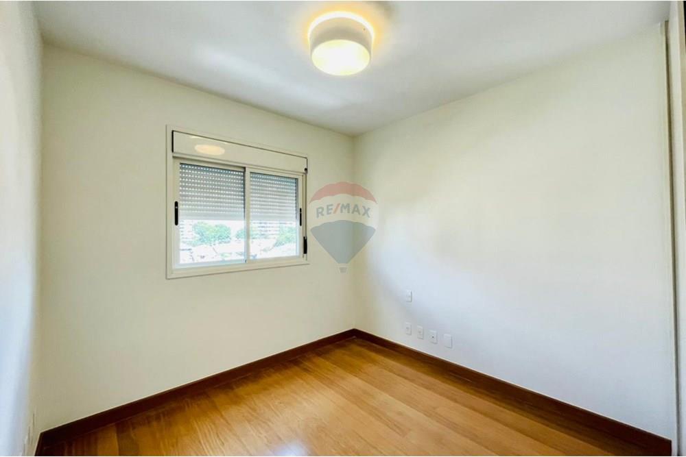 Apartamento para alugar com 3 quartos, 215m² - Foto 8