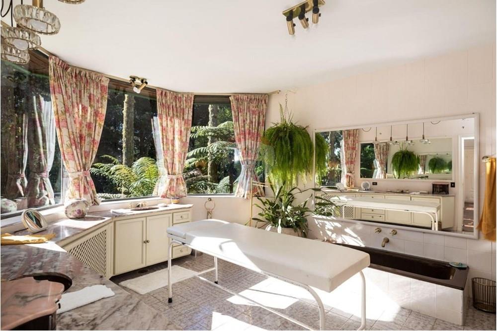 Casa de Campo - Venda - Campos do Jordão , São Paulo - WhatsApp Image 2025-12-15 at 14.32.51.jpeg - 601131073-17