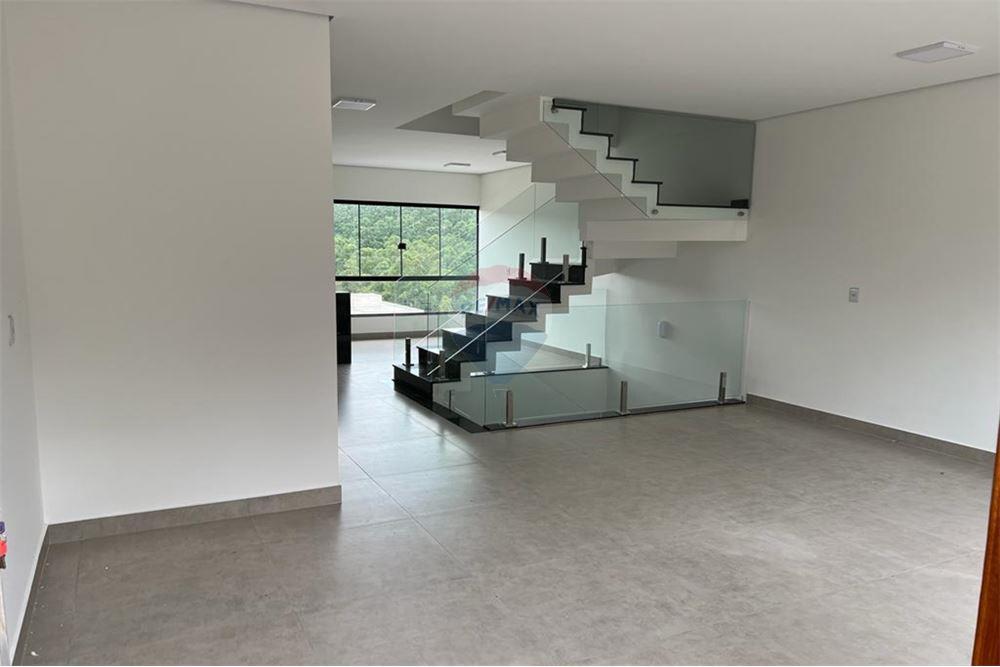 Sobrado à venda com 3 quartos, 178m² - Foto 4