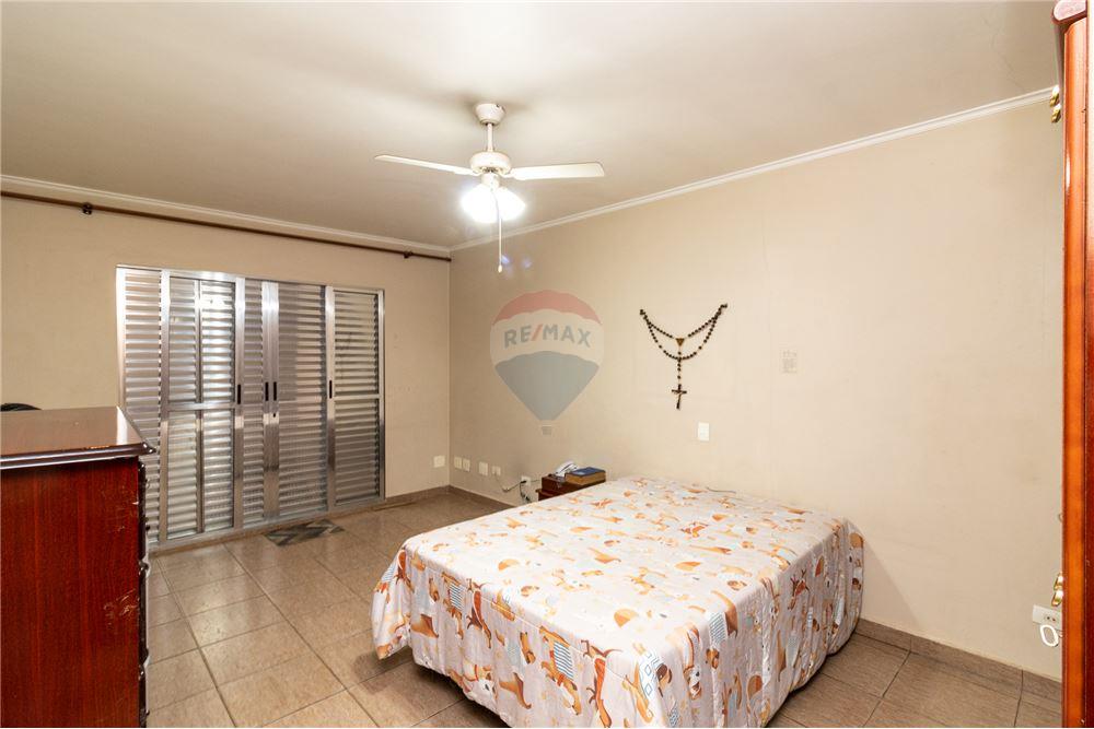 Sobrado à venda com 2 quartos, 124m² - Foto 35