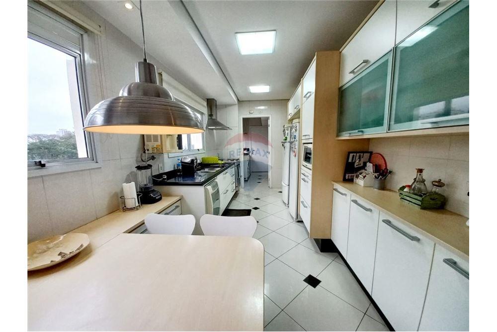 Apartamento para alugar com 3 quartos, 171m² - Foto 13