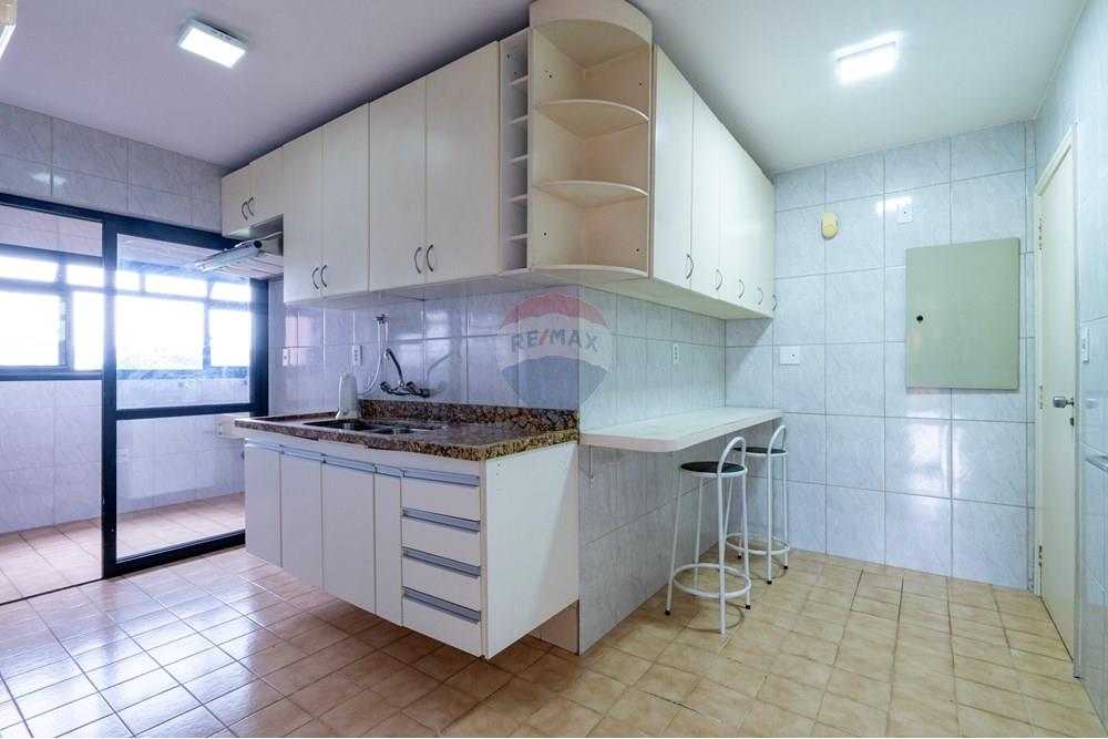 Apartamento à venda com 3 quartos, 108m² - Foto 18