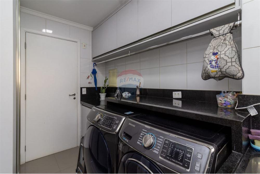 Apartamento à venda com 3 quartos, 136m² - Foto 17