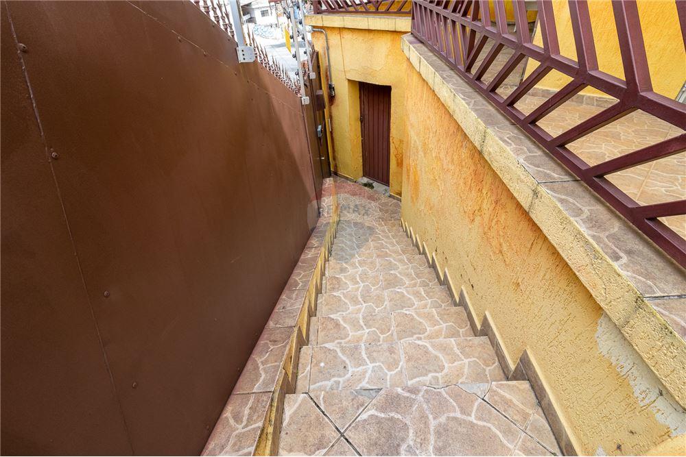 Sobrado - Venda - São Paulo , São Paulo - Escada de acesso - 601771003-359