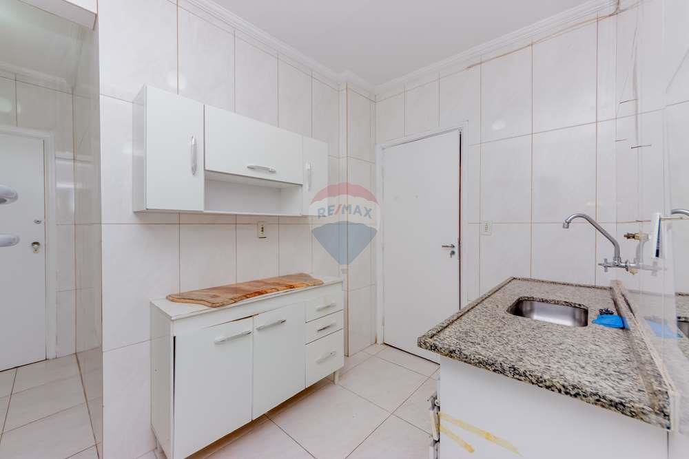 Apartamento à venda com 3 quartos, 104m² - Foto 9