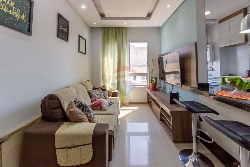 Apartamento à venda com 2 quartos, 46m² - Foto 2