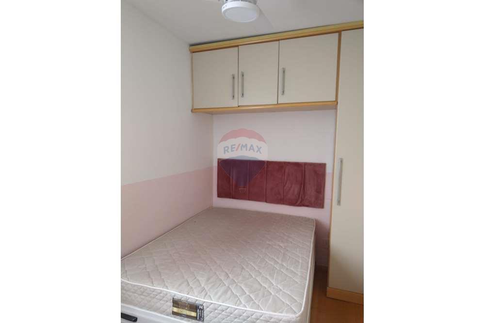 Apartamento à venda com 2 quartos, 49m² - Foto 2